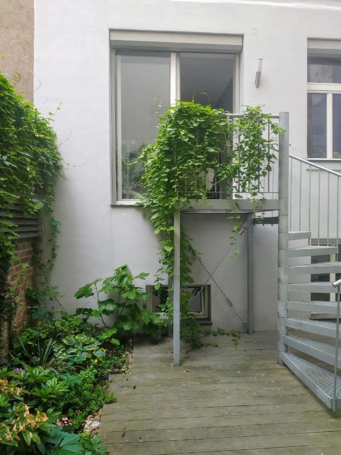 Central Vienna Apartment With Unique 40M2 City Garden & Self Check In Exterior photo