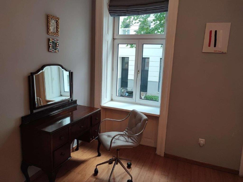 Central Vienna Apartment With Unique 40M2 City Garden & Self Check In Exterior photo
